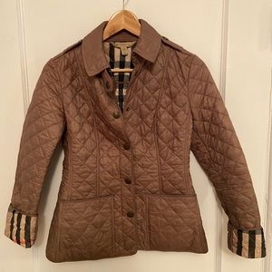 BURBERRY Brit light neutral quilted jacket